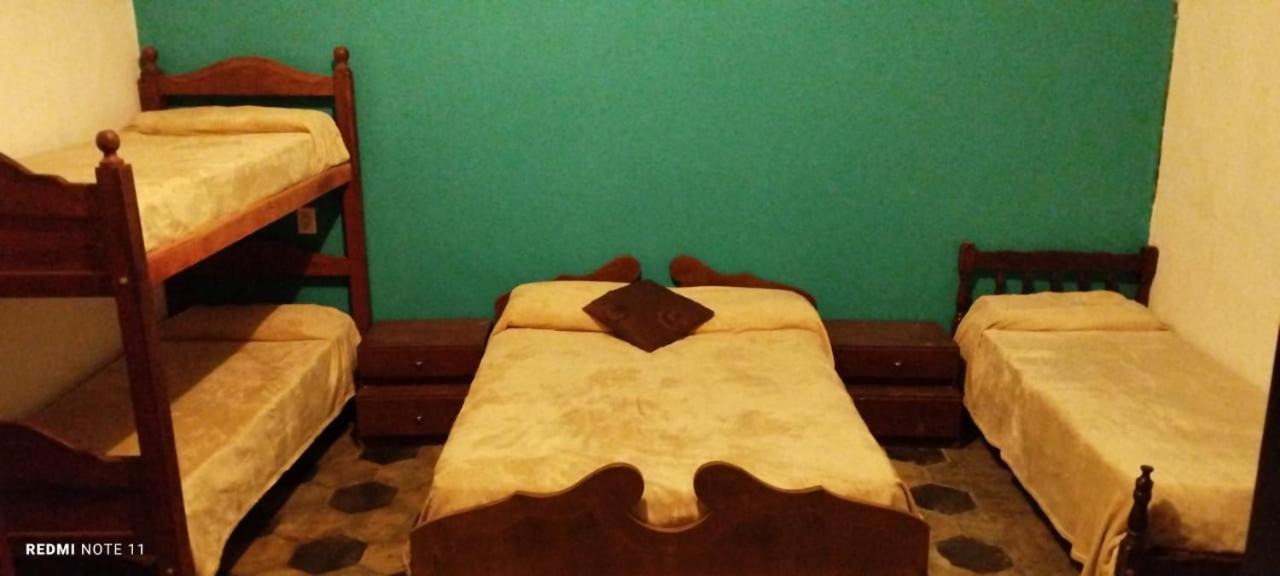 Plaza Hostel Sj 2 Салта Екстериор снимка