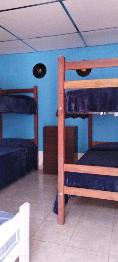 Plaza Hostel Sj 2 Салта Екстериор снимка
