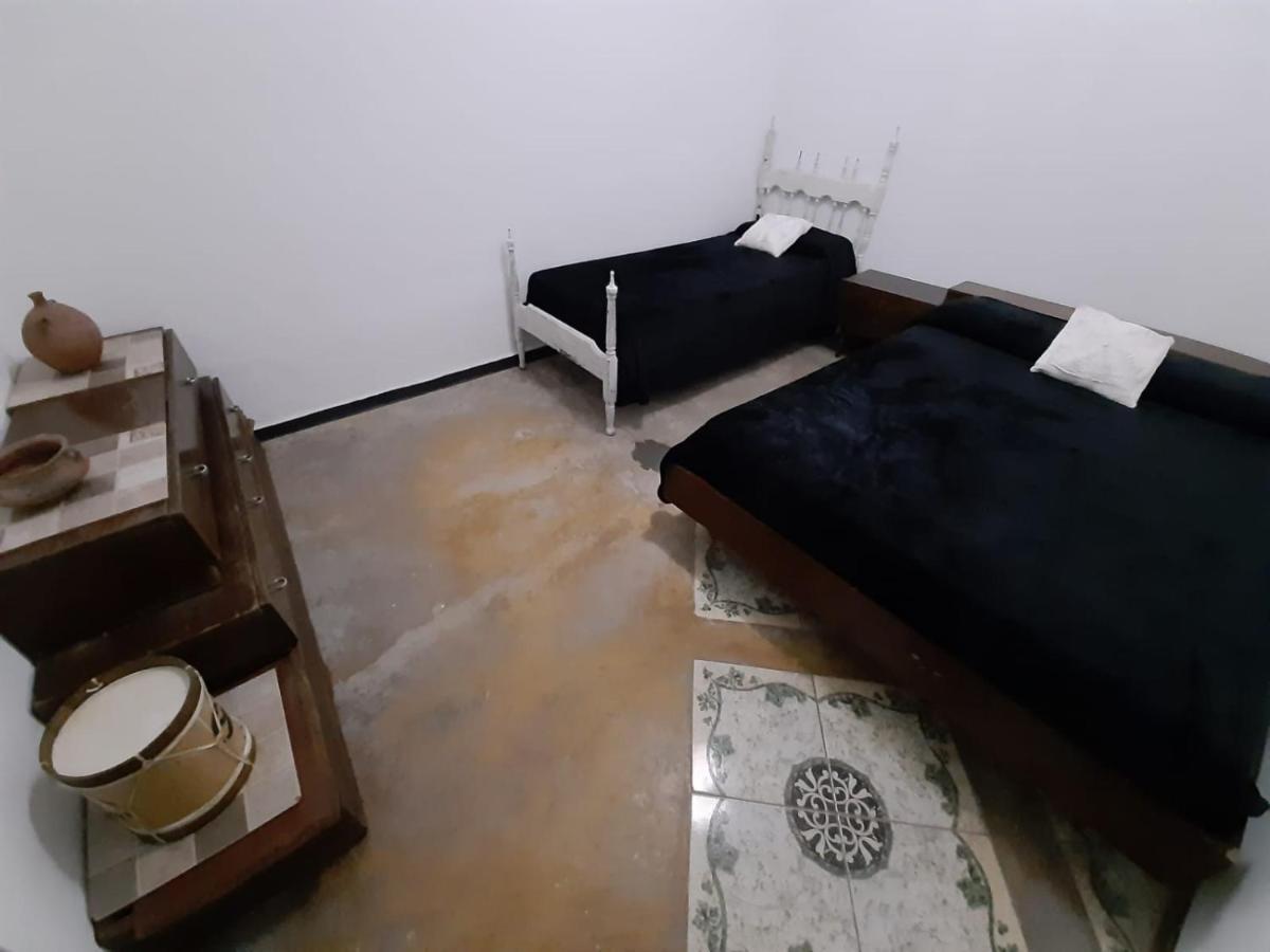 Plaza Hostel Sj 2 Салта Екстериор снимка