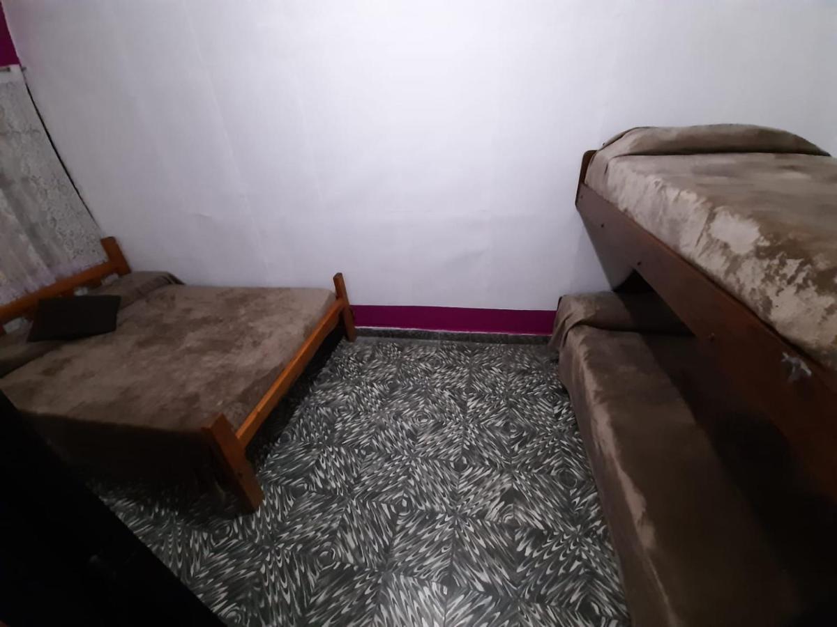 Plaza Hostel Sj 2 Салта Екстериор снимка