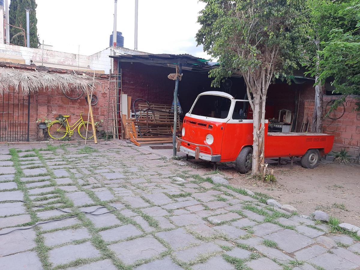 Plaza Hostel Sj 2 Салта Екстериор снимка