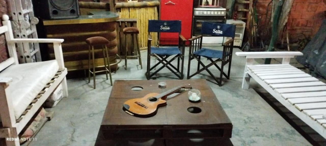 Plaza Hostel Sj 2 Салта Екстериор снимка