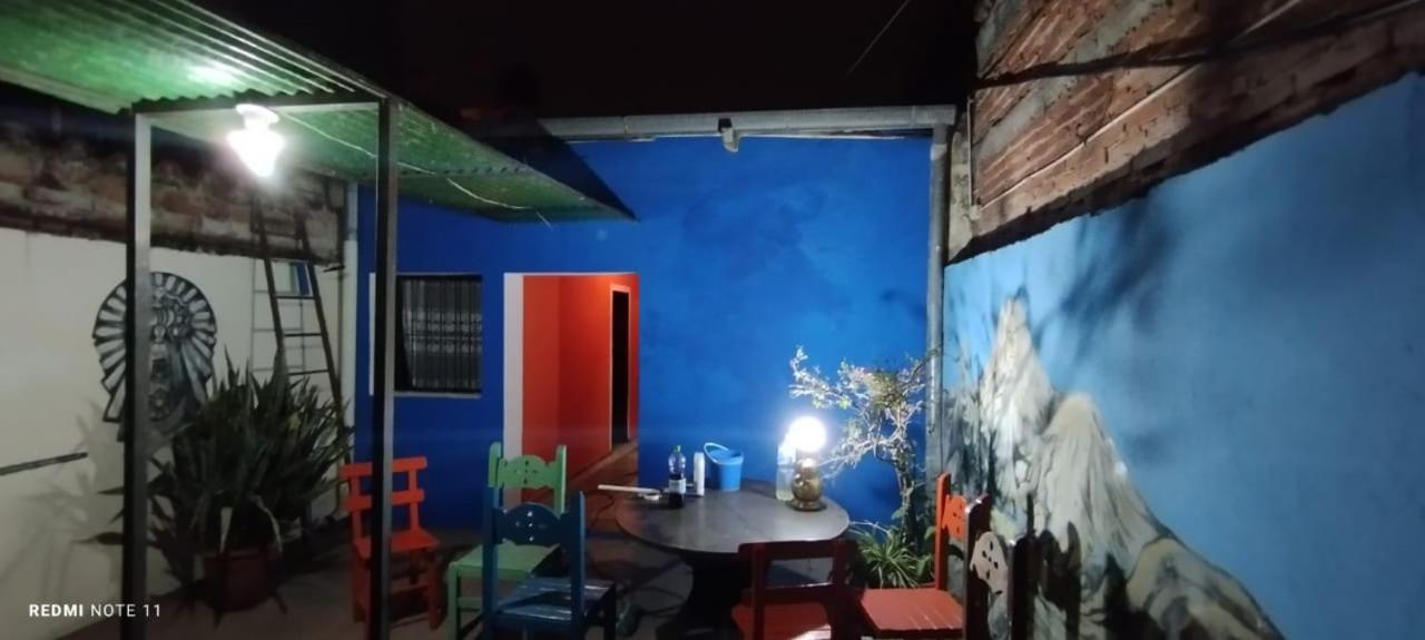 Plaza Hostel Sj 2 Салта Екстериор снимка