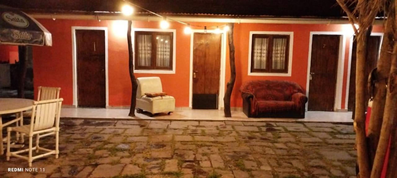 Plaza Hostel Sj 2 Салта Екстериор снимка