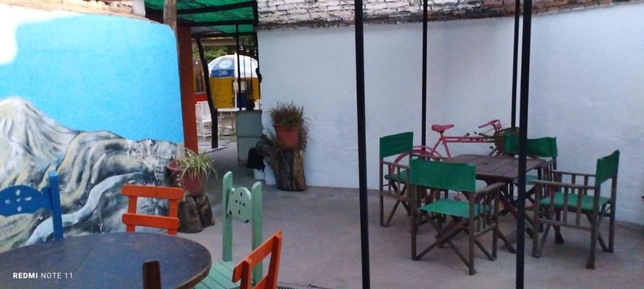 Plaza Hostel Sj 2 Салта Екстериор снимка